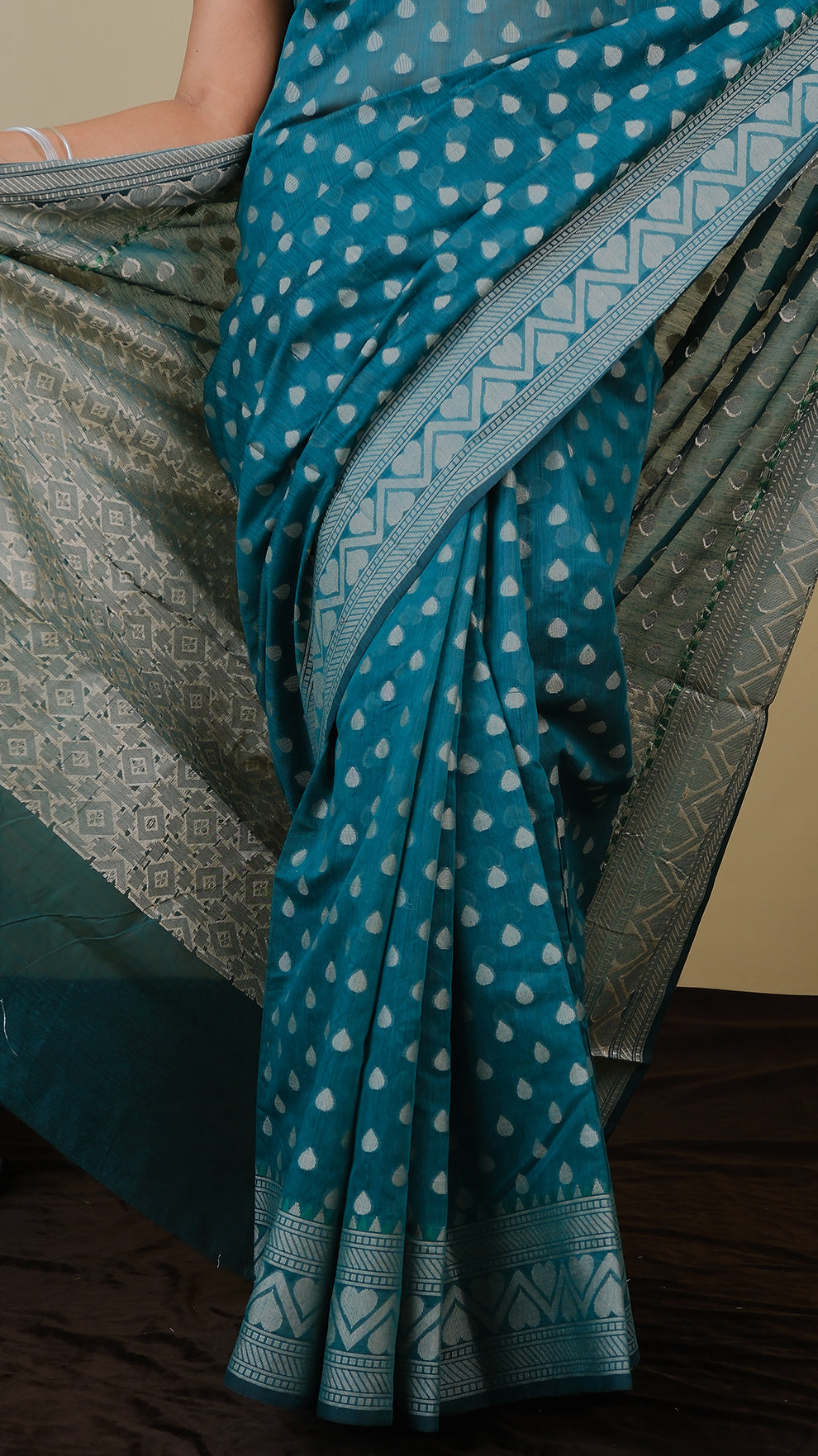Manipuri cotton in dark green with all over threadwork - KRITHIKA (40010004)