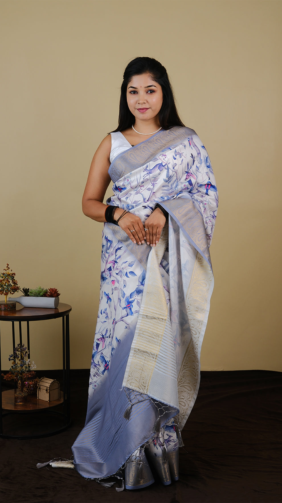 Digial print off white saree with all over bird print and grey zari border - AVANTHIKA (20012007)