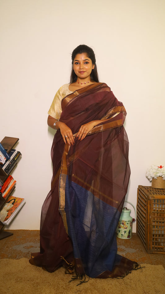 Exquisite soft silk maroon saree with classic gold zari border - AVANTHIKA