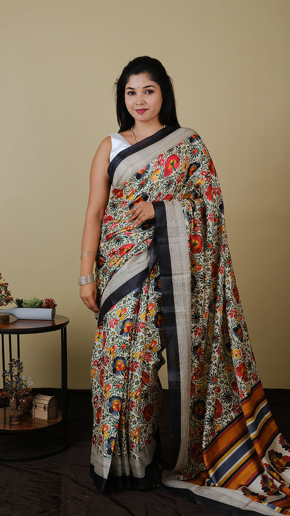 Poly silk crème with black border Kashmiri floral multicolour - KRITHIKA (40010010)