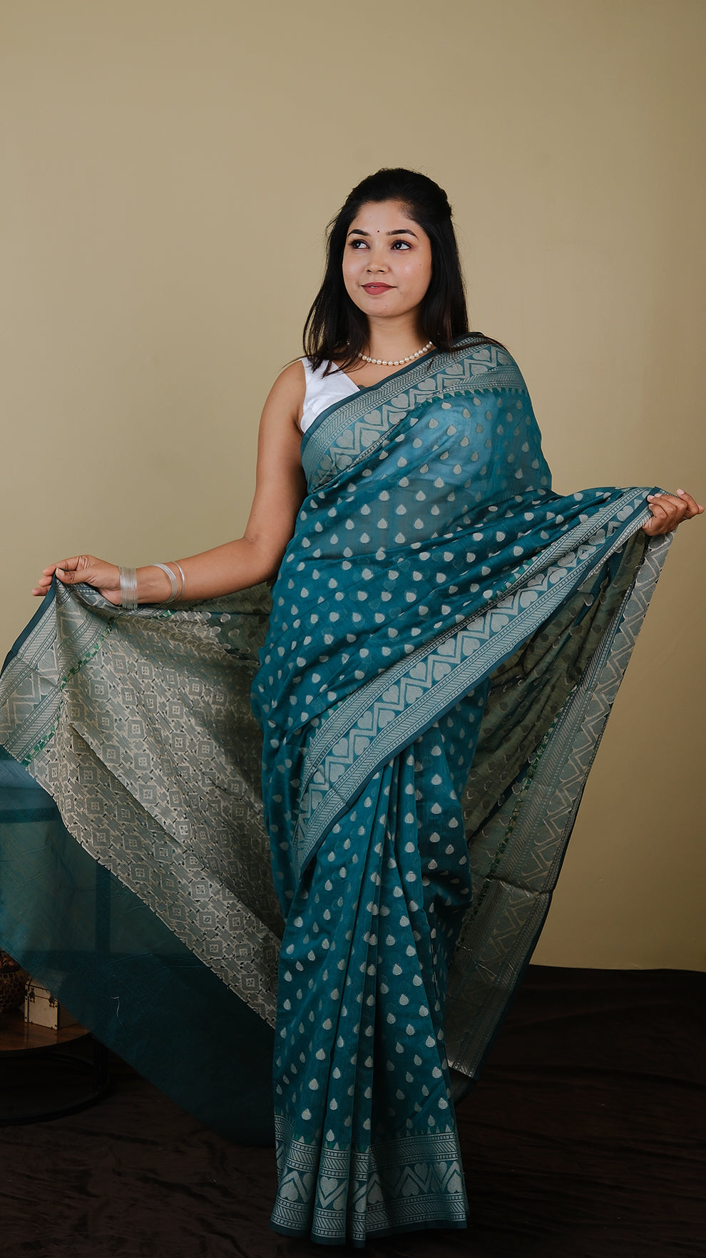 Manipuri cotton in dark green with all over threadwork - KRITHIKA (40010004)