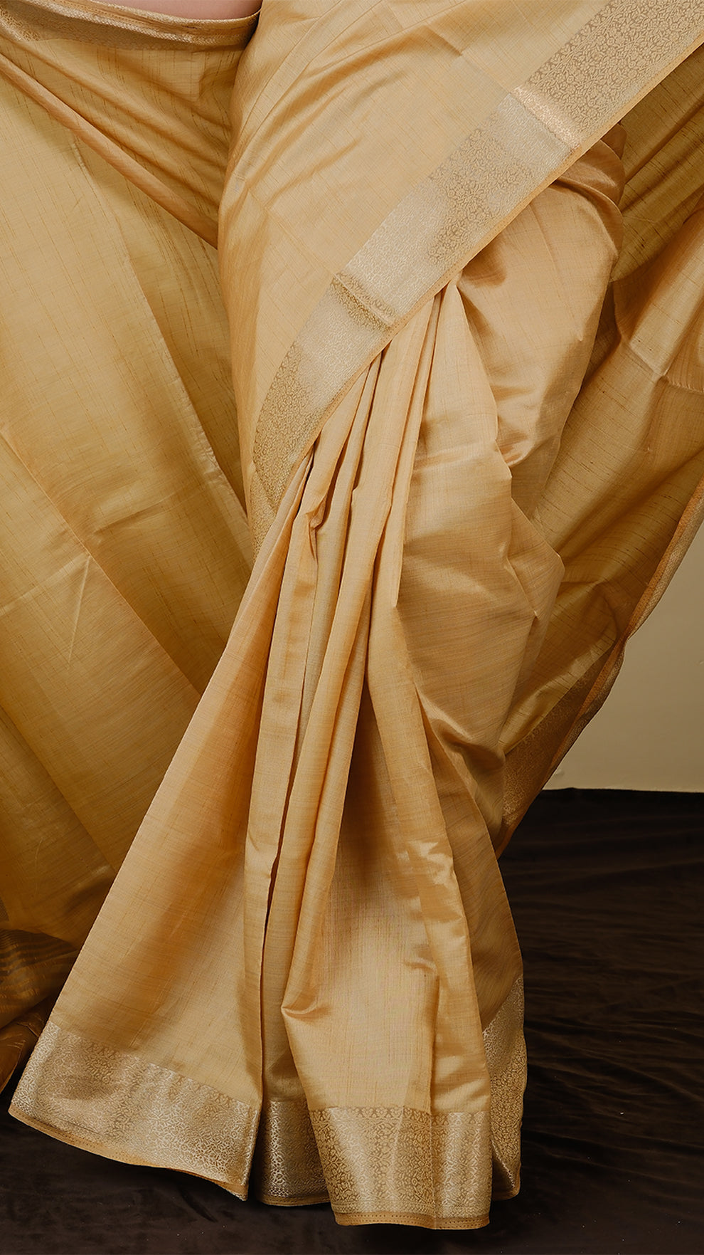Semi soft silk in sandal with double zari border and striped pallu - AVANTHIKA (20005003)